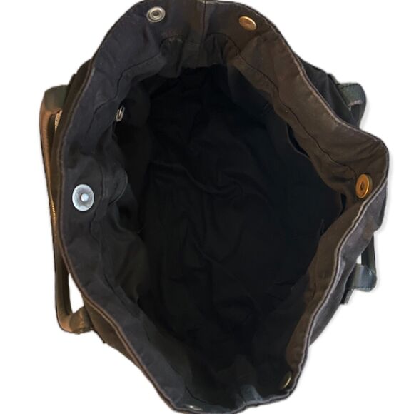 Burberry Black Large Side Snap With Strap Rivet Tote Purse - Picture 7 of 10